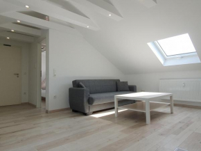 ruhige und moderne 2-Zi. Wohnung